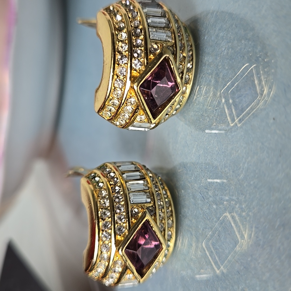 Christan Dior Gold Plated Earrings Clip On With Crystal / Amethyst  Repaired - Picture 2 of 16